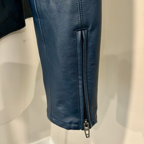 Blank NYC Jacket Large Dark Blue Faux Leather Zip Front Pockets - Picture 7 of 15